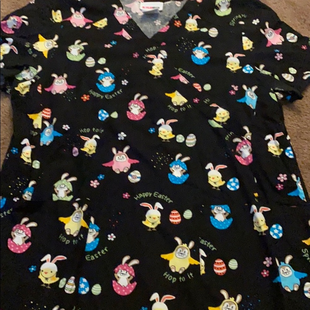 Scrub top